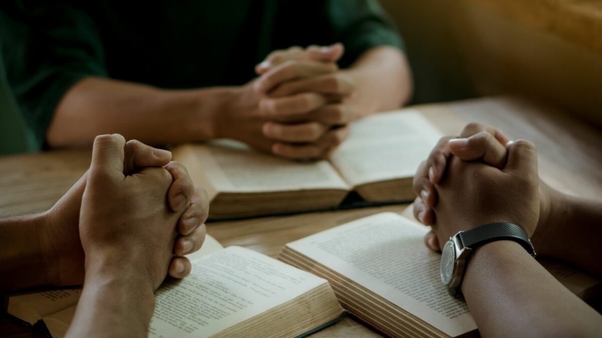 Plano de leitura bíblica e estudo bíblico